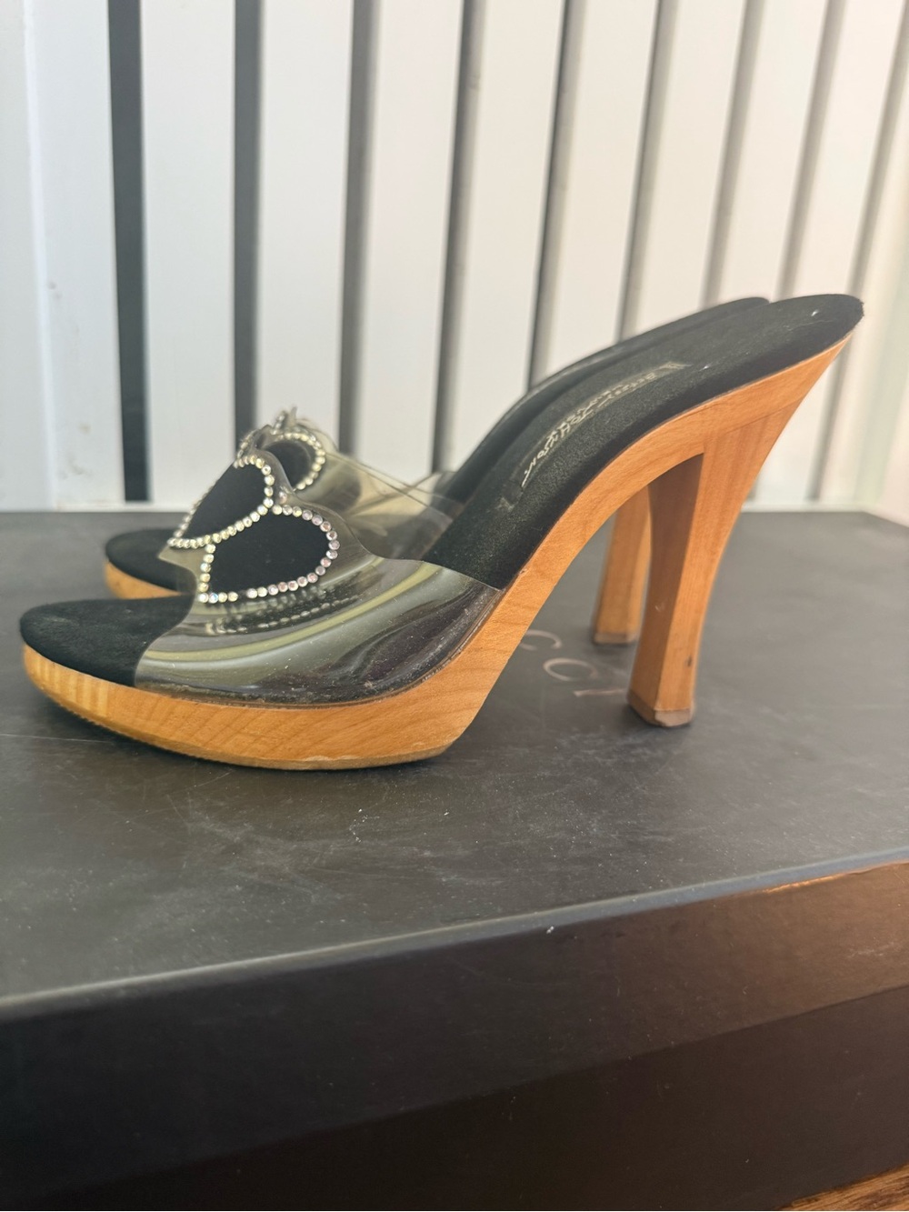 BETSEY JOHNSON VINTAGE RARE (1990's) SEXY WOODEN/PVC preowned size 8 - Picture 7 of 10